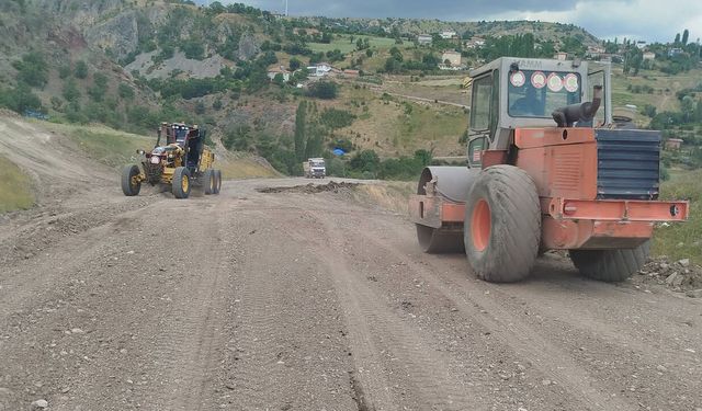 Yaylabaşı Köyü yolunda hummalı çalışma