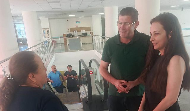 Sağlık-Sen heyeti hastane çalışanları ile buluştu