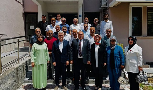 AK Parti Merkez İlçe teşkilatından Duran Bıyık’a hayırlı olsun ziyareti