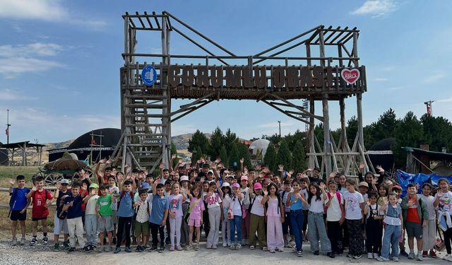 TÜGVA’lı öğrenciler Çorumlu Obası’nı gezdi