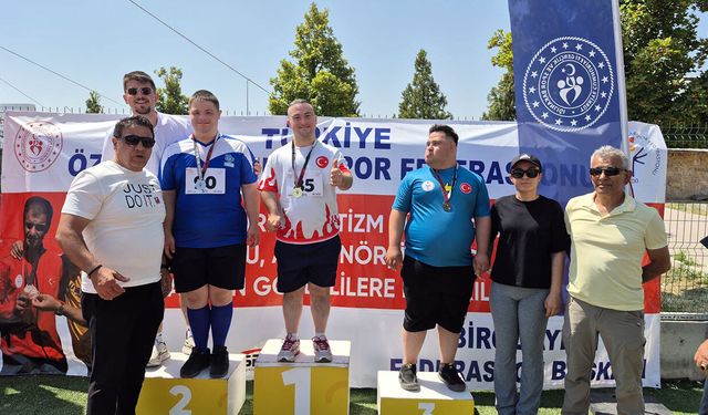 Çorumlu sporcu Enes Borucu Türkiye şampiyonu oldu