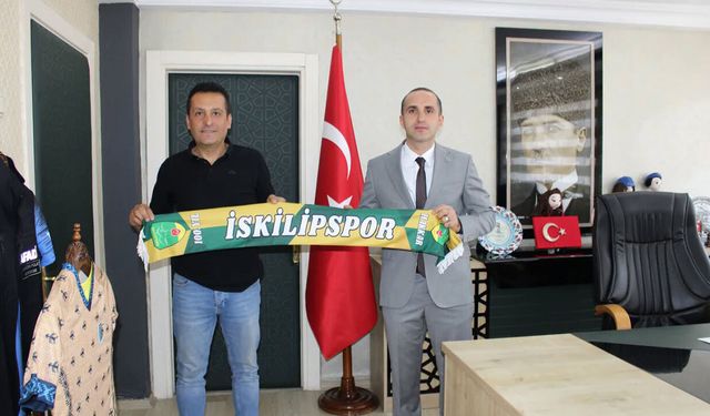 İskilipspor’dan Kaymakam Polat’a 100. yıl hatırası