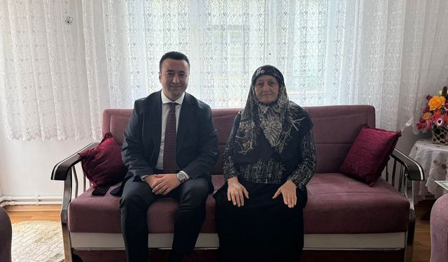 Kaymakam Şimşek’ten şehit annesi Satı Cebeci’ye ziyaret