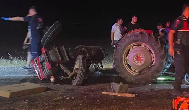 Traktör ikiye ayrıldı, 3 kişi yaralandı