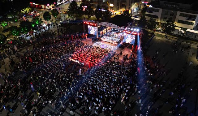 Çorum’da festival coşkusu: 10 binlerce kişi katıldı