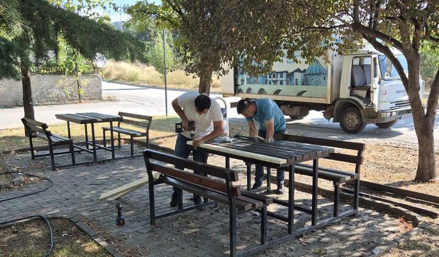 Osmancık’taki parklarda bakım ve yenileme çalışması yapılıyor