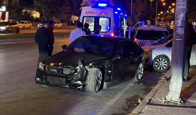 Çorum’da zincirleme kaza: 2’si polis 4 yaralı