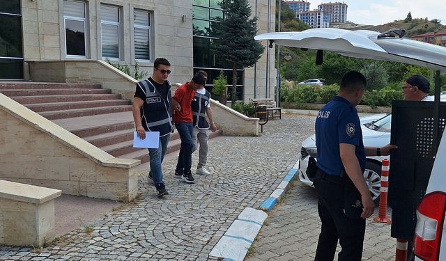 Çorum'da 1,5 milyonluk dolandırıcılık: Polisten kaçamadı