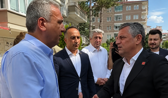 Özgür Özel, Çorum’da Tufan Köse’ye taziye ziyaretinde bulundu