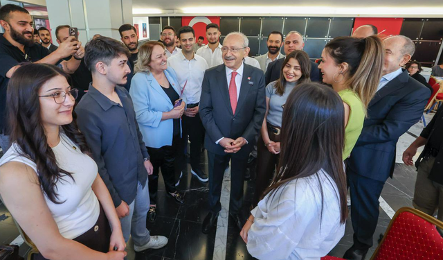Üniversite adaylarına CHP desteği: Kılıçdaroğlu gençlerle bir araya geldi