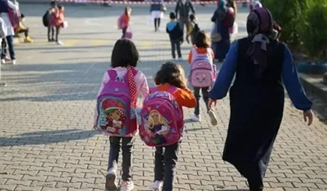 Okullar açılıyor: Yeni eğitim öğretim yılı takvimi belli oldu
