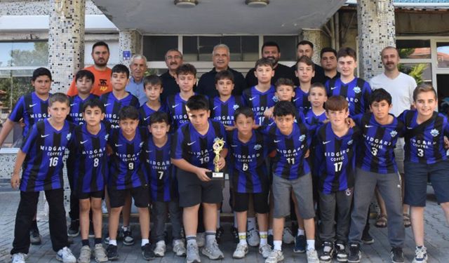 Şampiyon İskilipgücü’nden Başkan Çizikci’ye ziyaret