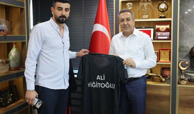 Ali Yiğitoğlu’ndan Başkan Muhsin Dere’ye ziyaret