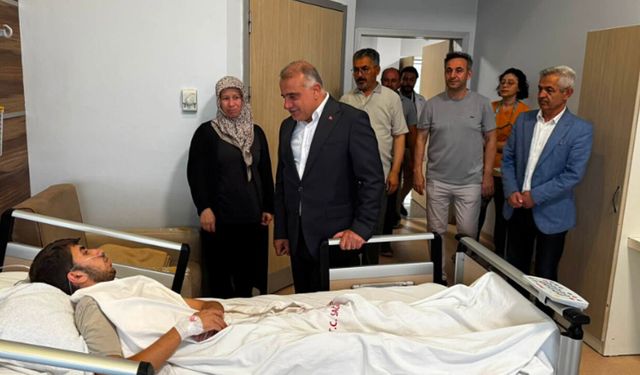 Yakup Alar’dan hastalara geçmiş olsun ziyareti