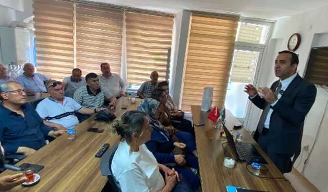 İYİ Parti’de önce eğitim, sonra esnaf ziyareti