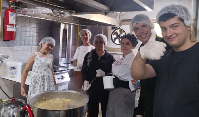 Engelsiz Yaşam Merkezi’nde Aşure Bereketi