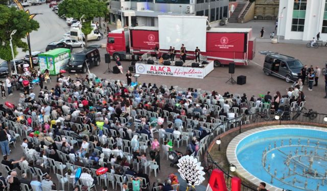 Alaca’da konser ve açık hava sineması keyfi yaşandı