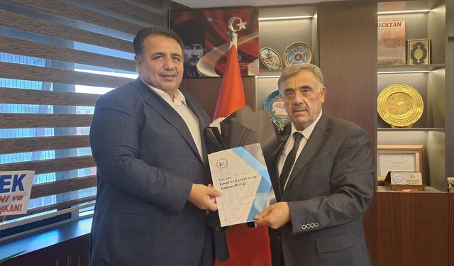 Kaya’dan Recep Gür’e Hayırlı Olsun Ziyareti
