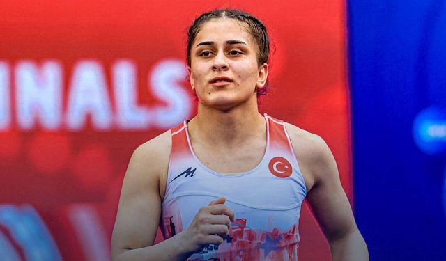 Ahlatcı’dan Dünya Şampiyonu Özdenur Özmez’e tebrik