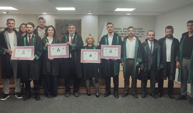 Çorum Barosu’nda genç avukatın ruhsat heyecanı