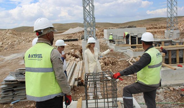 Kaymakam Nayman’dan Konaç Köyü'ndeki DGES santraline ziyaret