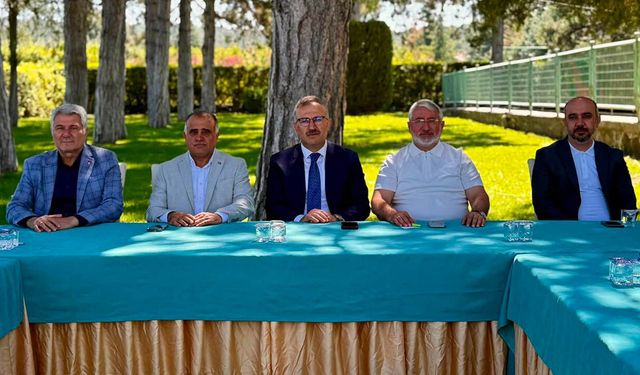 AK Parti Çorum teşkilatı kahvaltıda bir araya geldi
