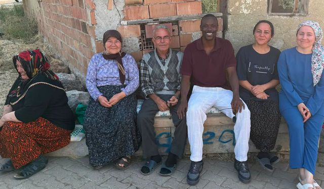 Mame Thiam’dan Gümüşhacıköy’e sürpriz ziyaret