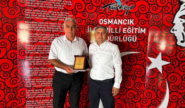Yasin Akça’ya teşekkür plaketi verildi