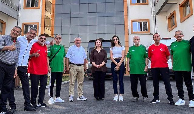 Huzurevi Bocce Takımı grubunu lider tamamladı