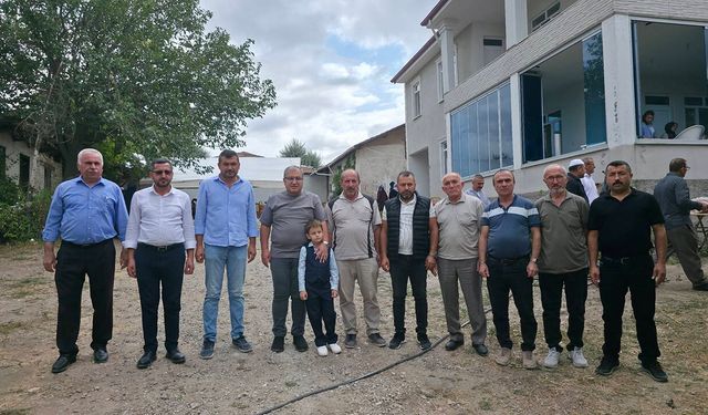 Başkan Ünlü, İshaklı Köyü’nde Mevlid-i Şerif programına katıldı