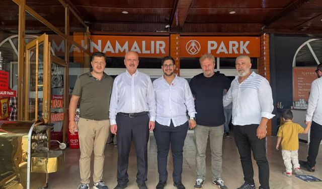 AK Parti İlçe Başkanı Şerif Okutan’dan genç çifte mutluluk dileği