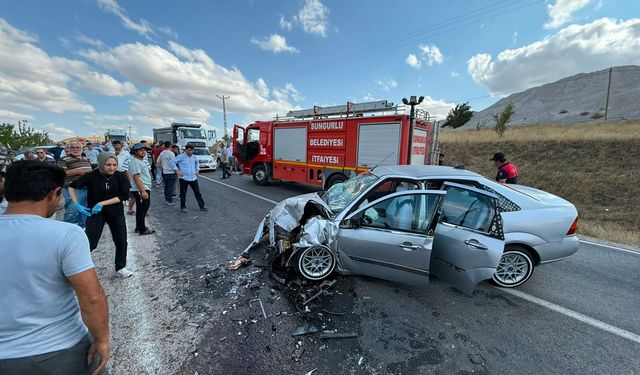 Sungurlu’da kafa kafaya çarpıştılar: 7 yaralı
