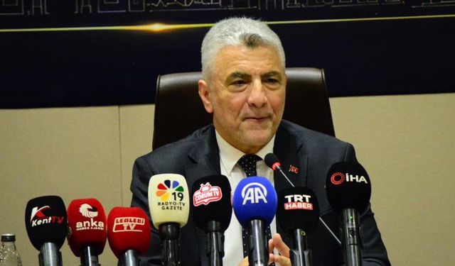 Bakan Bolat'tan Süper Lig'e yükselen Çorum FK'ya tebrik