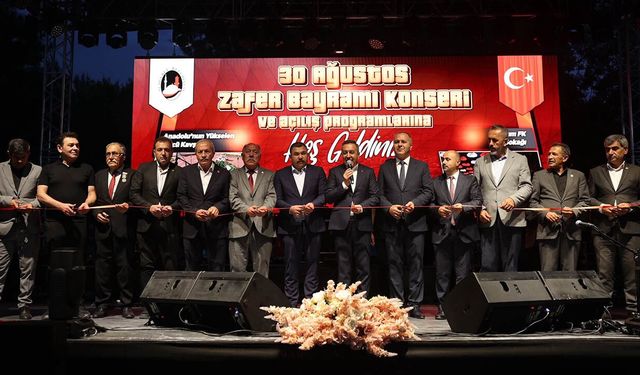 30 Ağustos coşkusu açılışlar ve konserle taçlandı