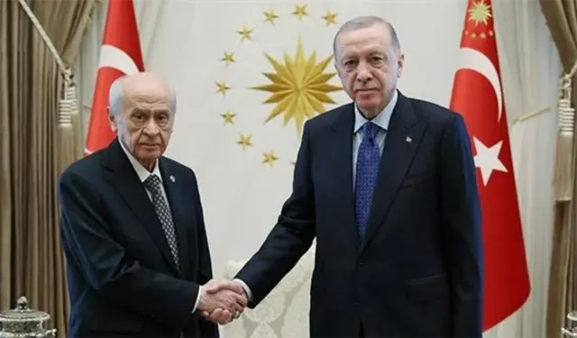 Beştepe'de kritik zirve: Cumhurbaşkanı Erdoğan ile MHP Lideri Bahçeli bir araya geldi