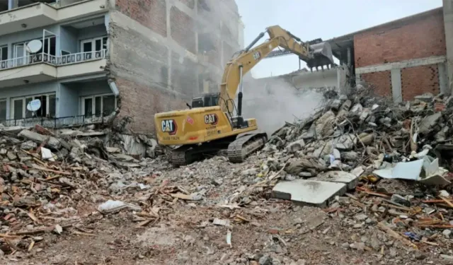 Çevre Bakanlığı bina yıkım kurallarını değiştirdi: Yeni şartlar açıklandı