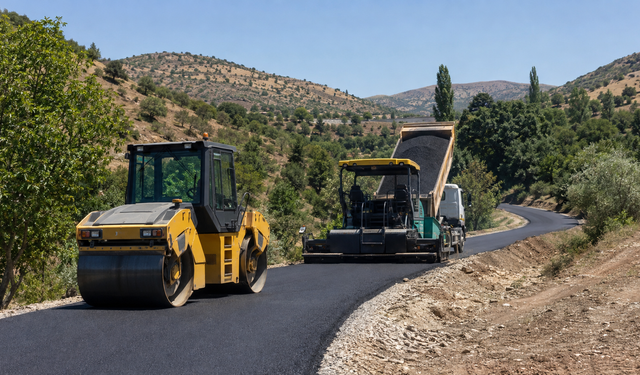 İskilip’te hangi grup yolu asfaltlanıyor?