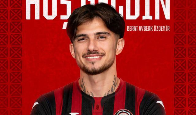 Arca Çorum FK'da Berat Ayberk Özdemir'de imzaladı
