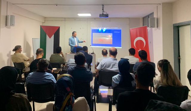 Çorum’da Filistin paneli: Yapay zekâ, dijital kıyım ve veri hikâyeciliği konuşuldu