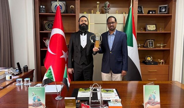 Akif Manaf’a “Sudan-Türkiye Barış Ödülü” verildi