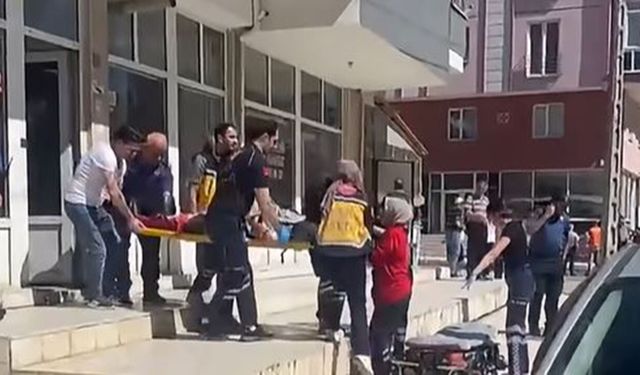 Çorum’da kıraathanede bıçaklı kavga: 2 yaralı