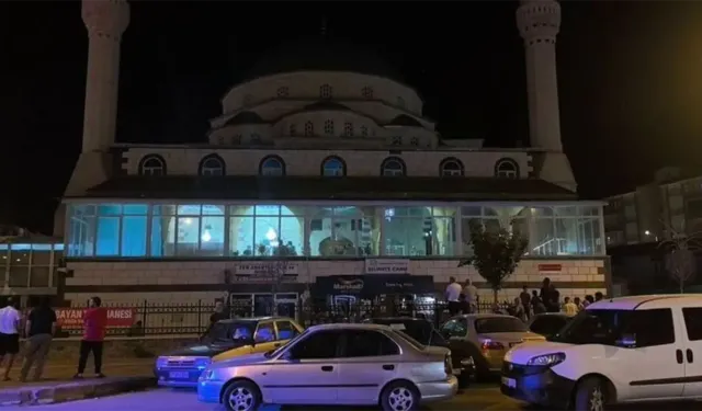 Mahallede büyük şok: Bir şahıs camide asılı halde ölü bulundu