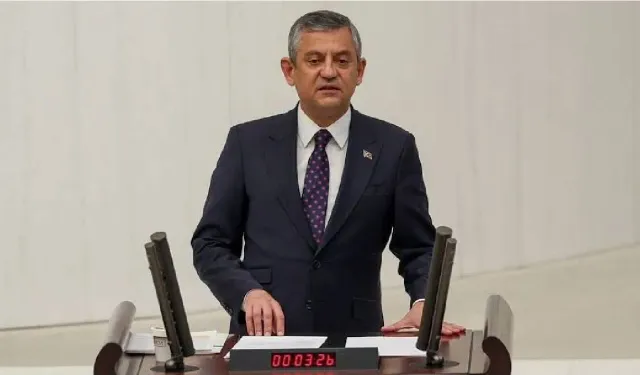 Özgür Özel kürsüde eleştirdi, oylamada evet dedi: 54 vekili hayır dedi