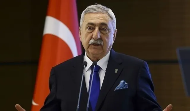 Velilere açık çağrı: Okulların kıyafet ve mağaza dayatmasına boyun eğmeyin