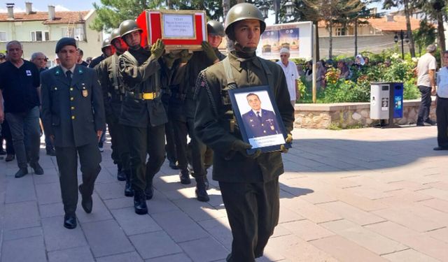 Çorumlu Astsubay Bayram Hamzaoğlu toprağa verildi