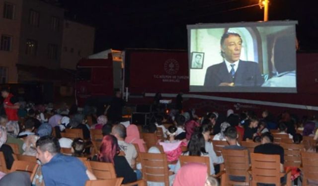 Dodurga’da gezen sinema ve konser etkinliği düzenlendi