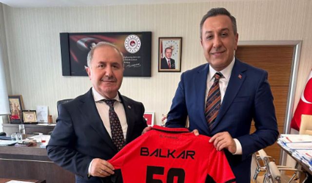 Muhsin Dere’den Sungurlu’nun imar planı için Ankara çıkarması