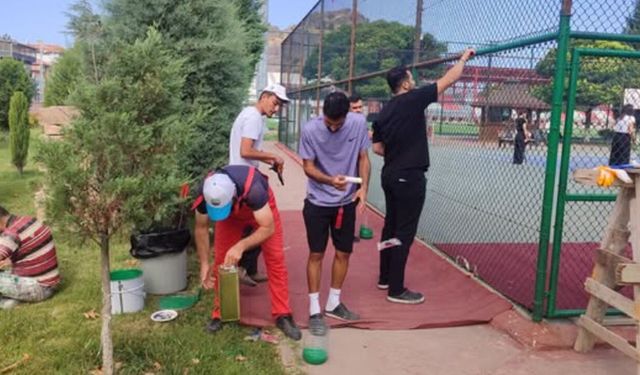 Osmancık’taki spor tesislerinde bakım ve yenileme çalışması