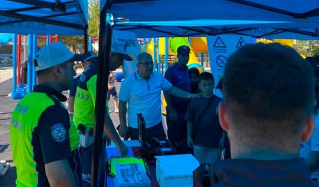 Bayat’ta çocuklara uygulamalı trafik eğitimi