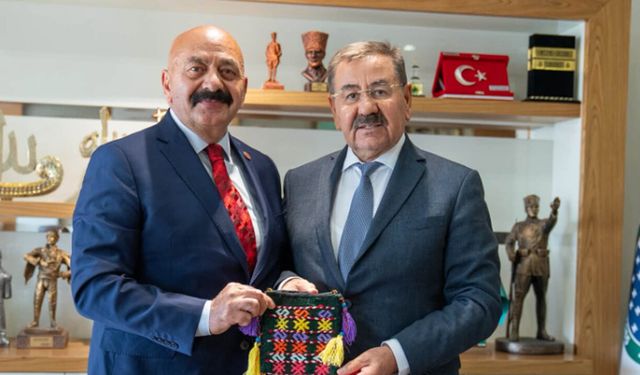 Taner İsbir’den AK Parti’ye katılan Yakup Odabaşı’na ziyaret